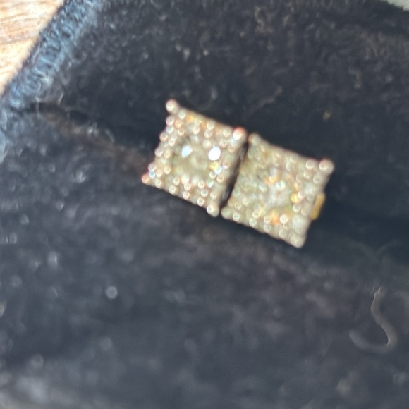 14kt. Gold Diamond Earrings Final Sale - Picture 13 of 17